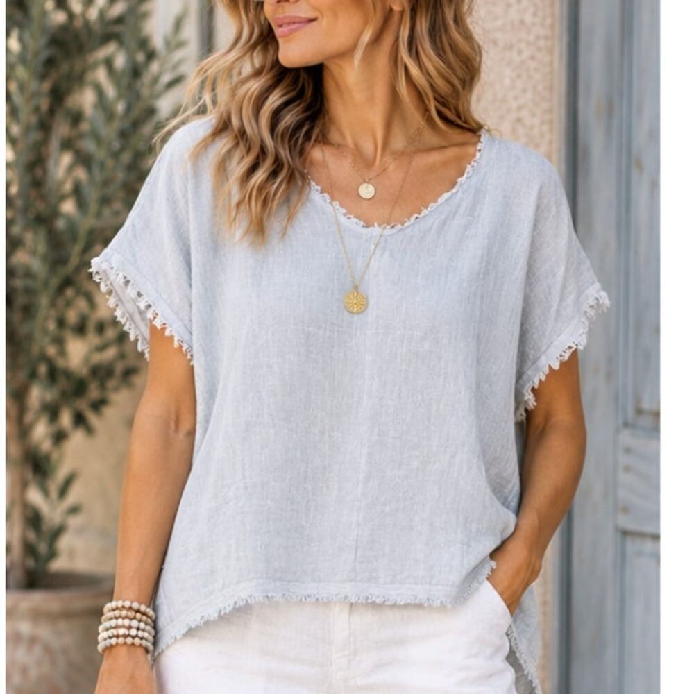 Tempo Paris Linen Top Light Blue Gray Raw Fringe High Low Hem Boho Lagenlook